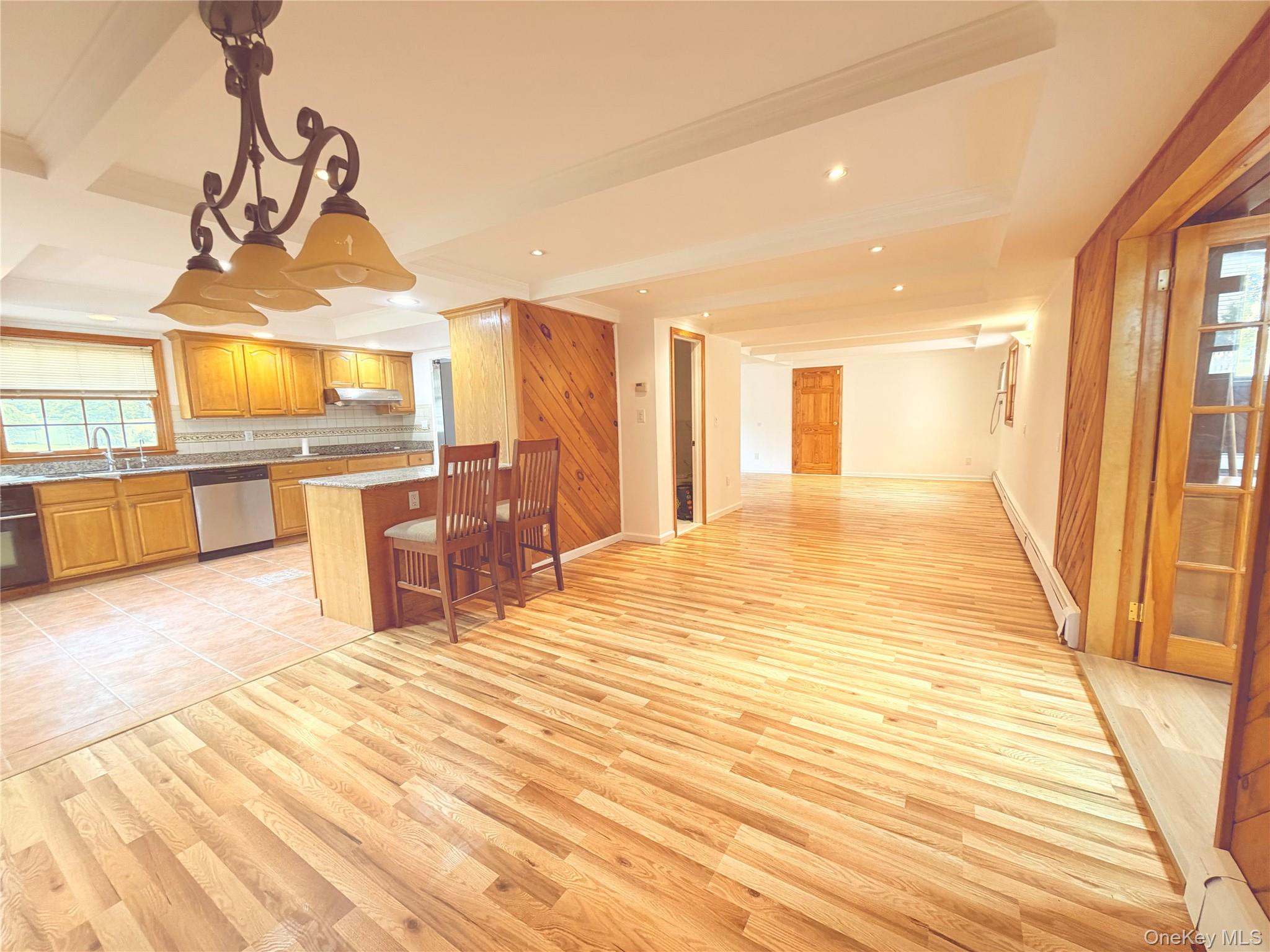 1027453 Property Photo 4