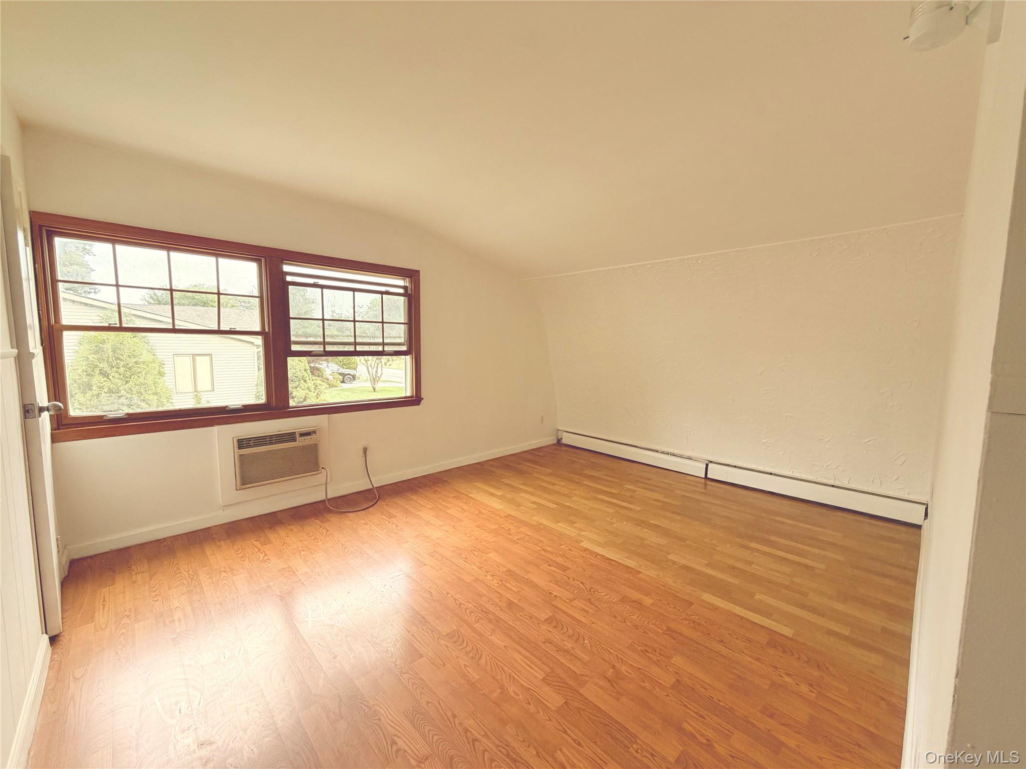 1027453 Property Photo 10