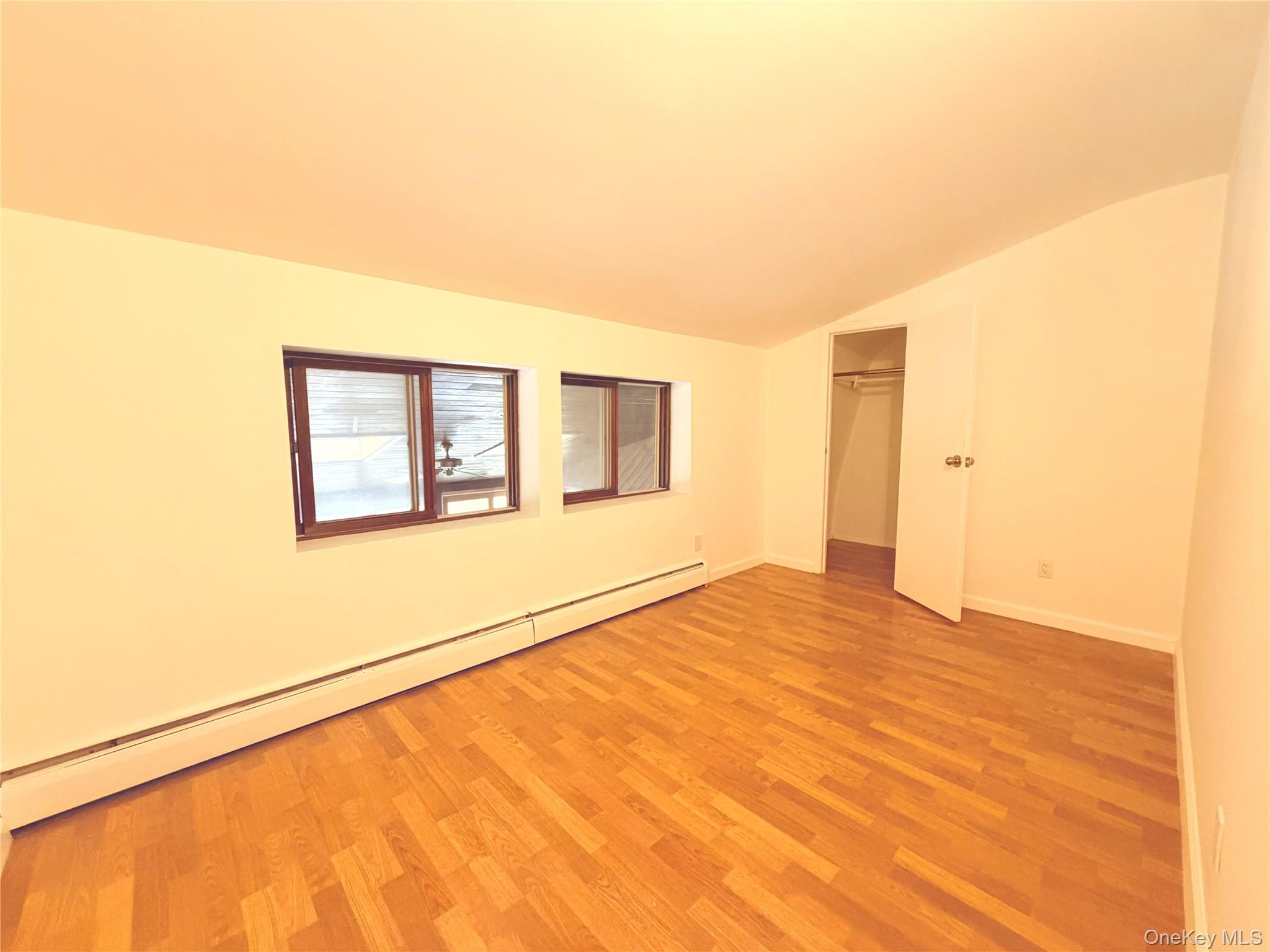 1027453 Property Photo 11