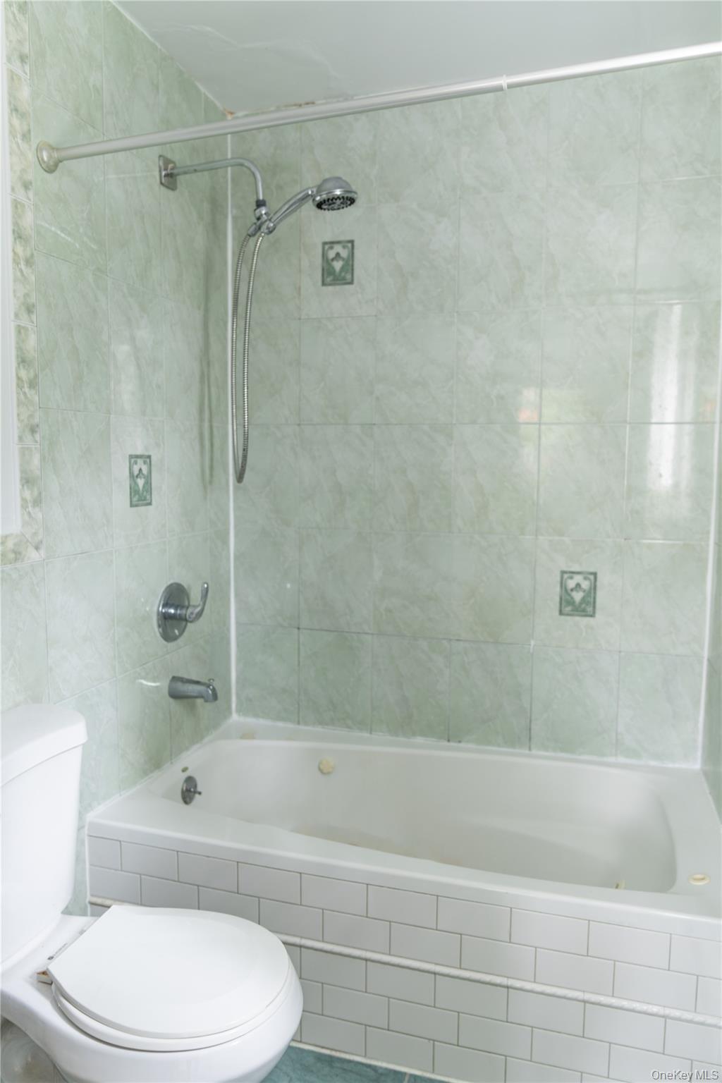 3115 Fenton Avenue Property Photo 4