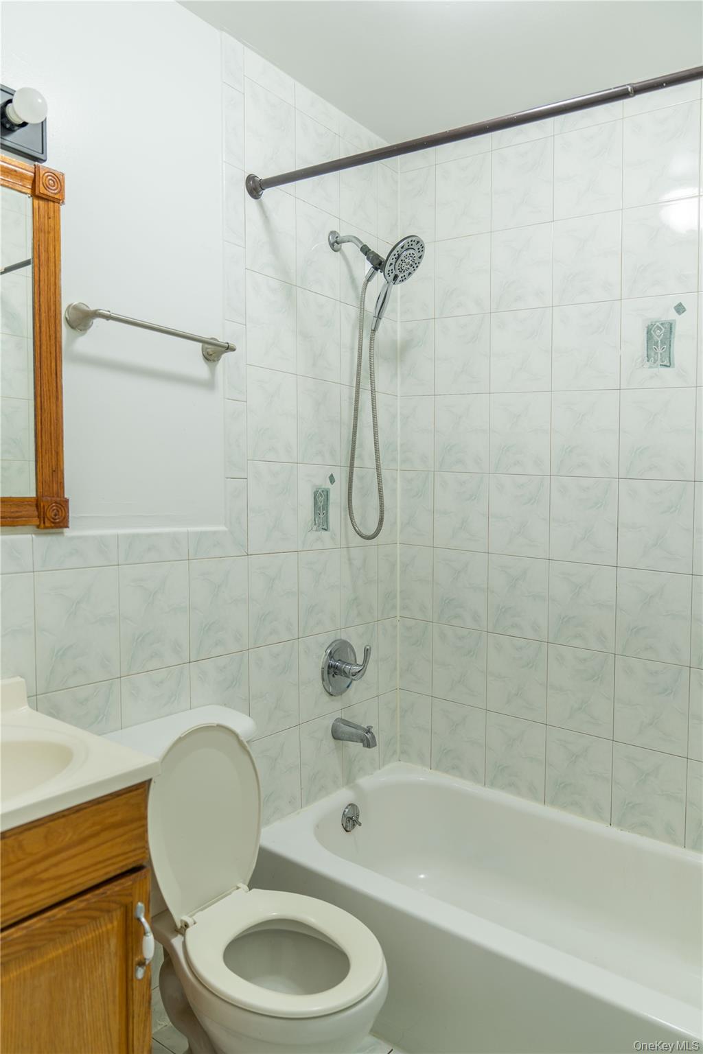 3115 Fenton Avenue Property Photo 6