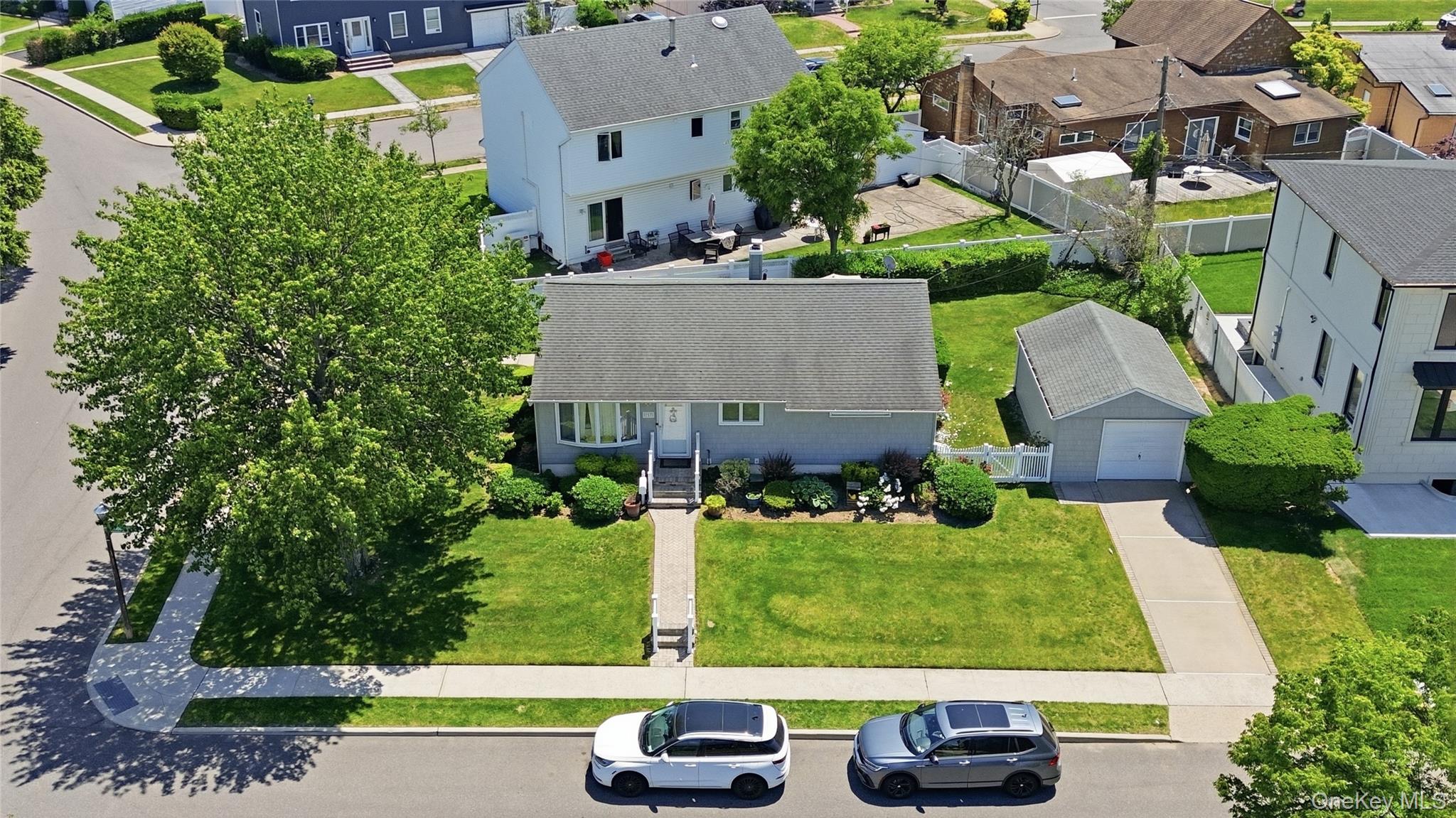 757 Anderson Avenue Property Photo 4