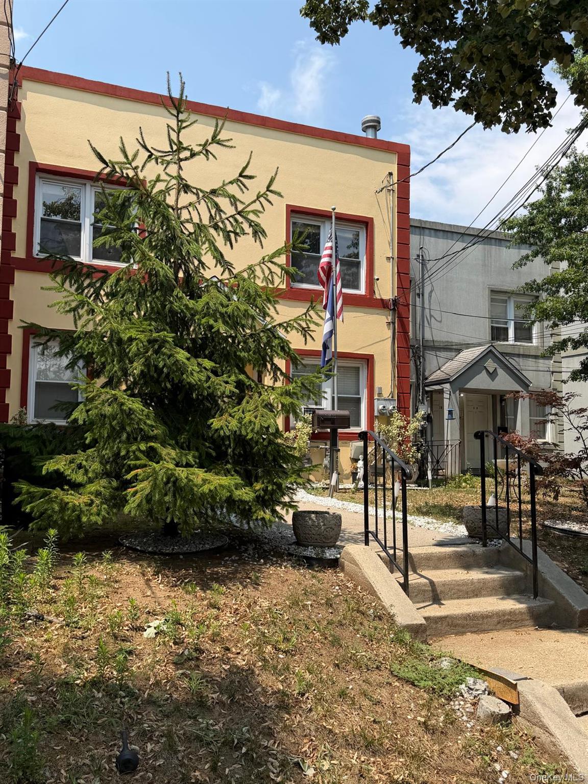 14032 184th Street Property Photo 3
