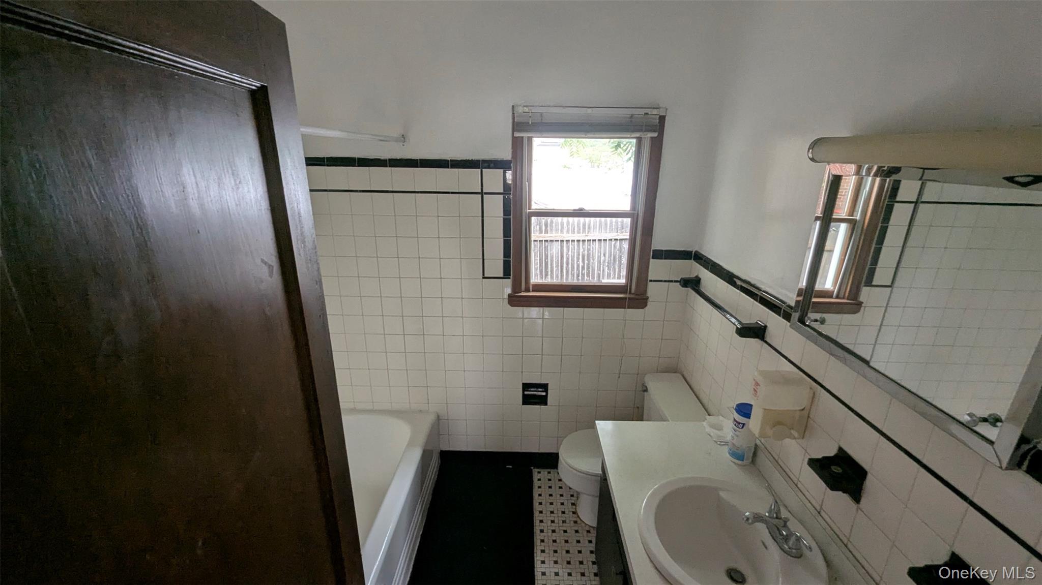 153 W Main Street Property Photo 6