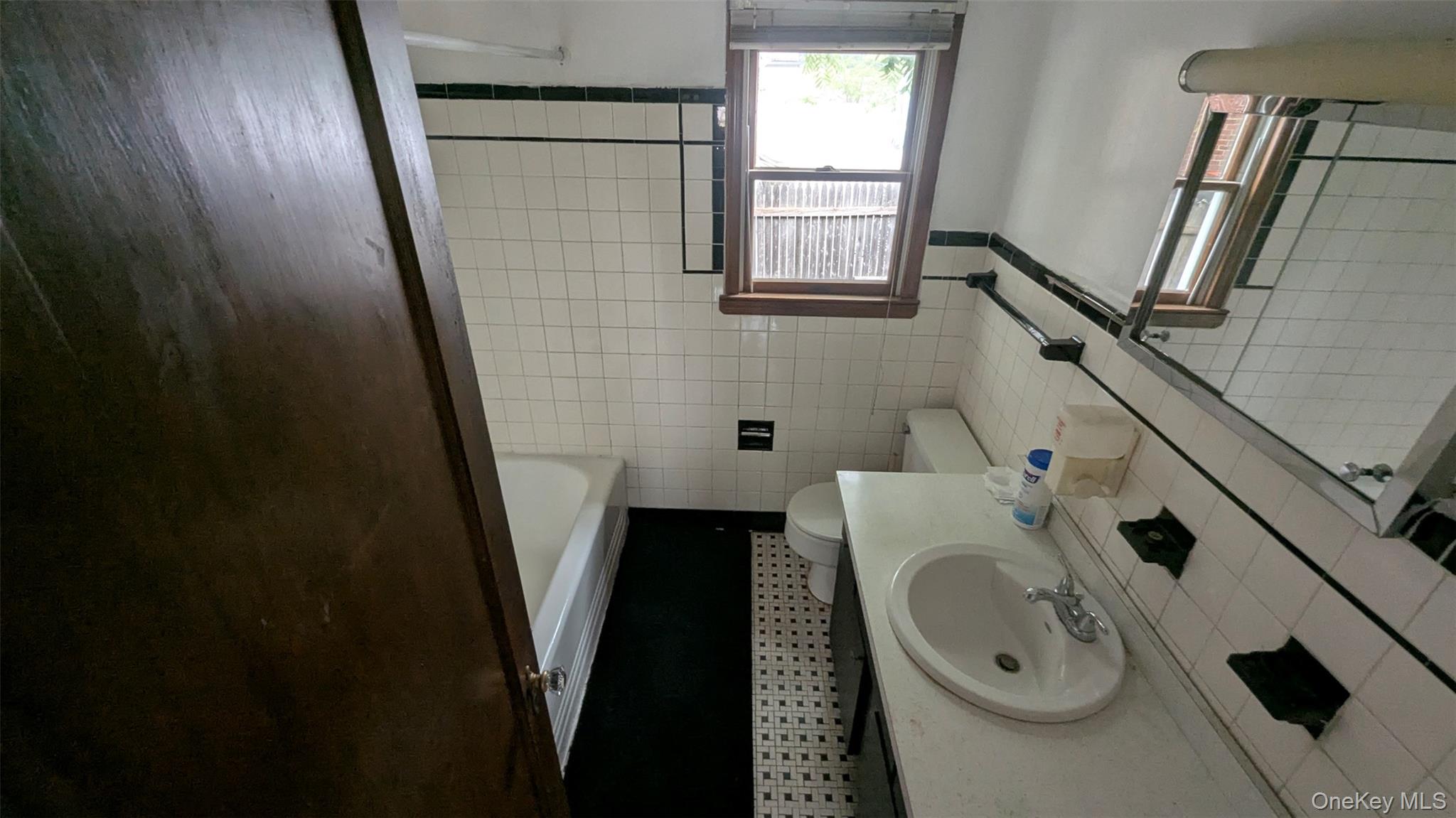153 W Main Street Property Photo 7