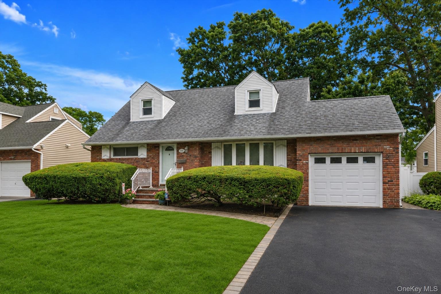 1812 Gormley Avenue Property Photo 2