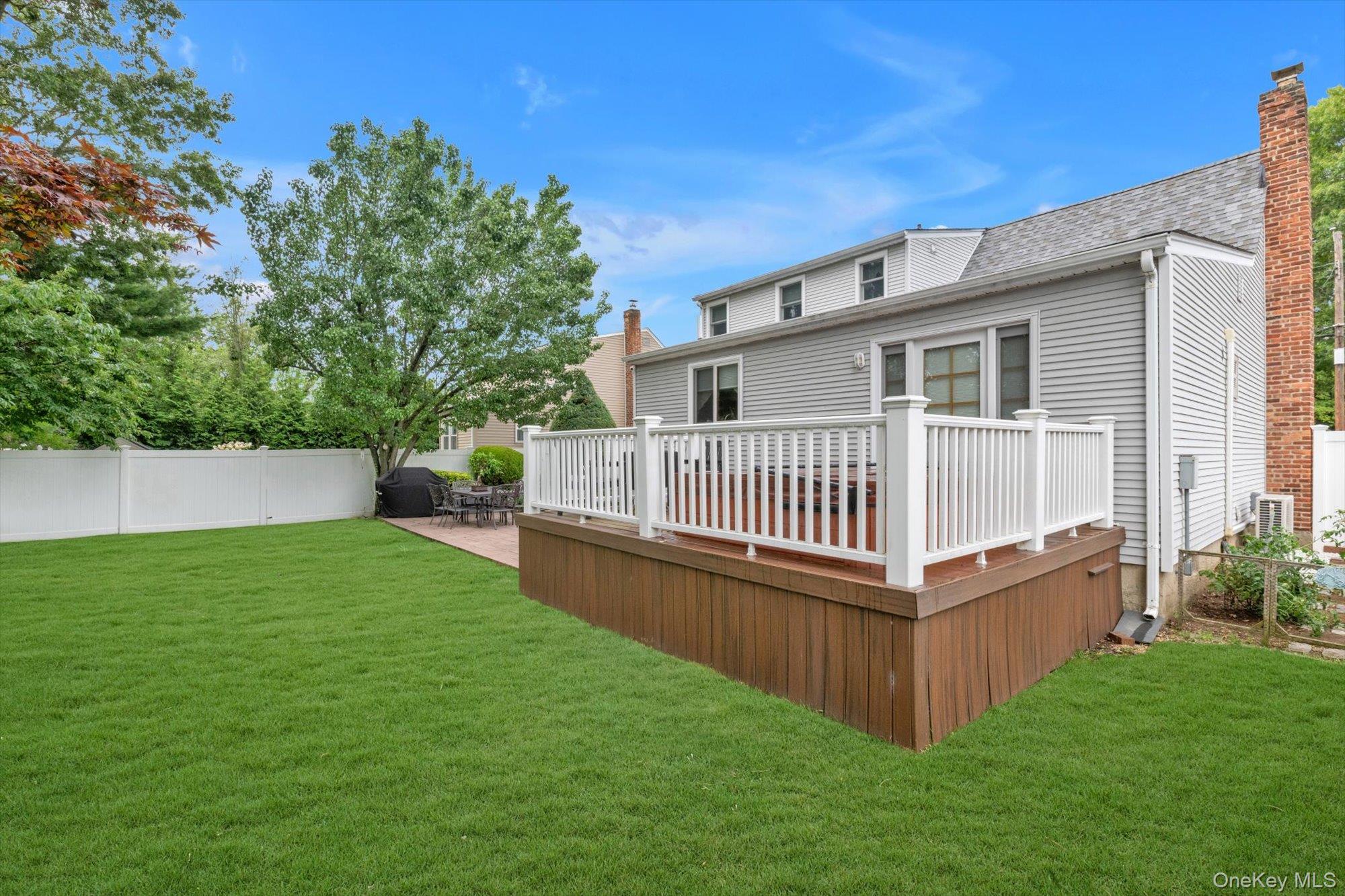 1812 Gormley Avenue Property Photo 34