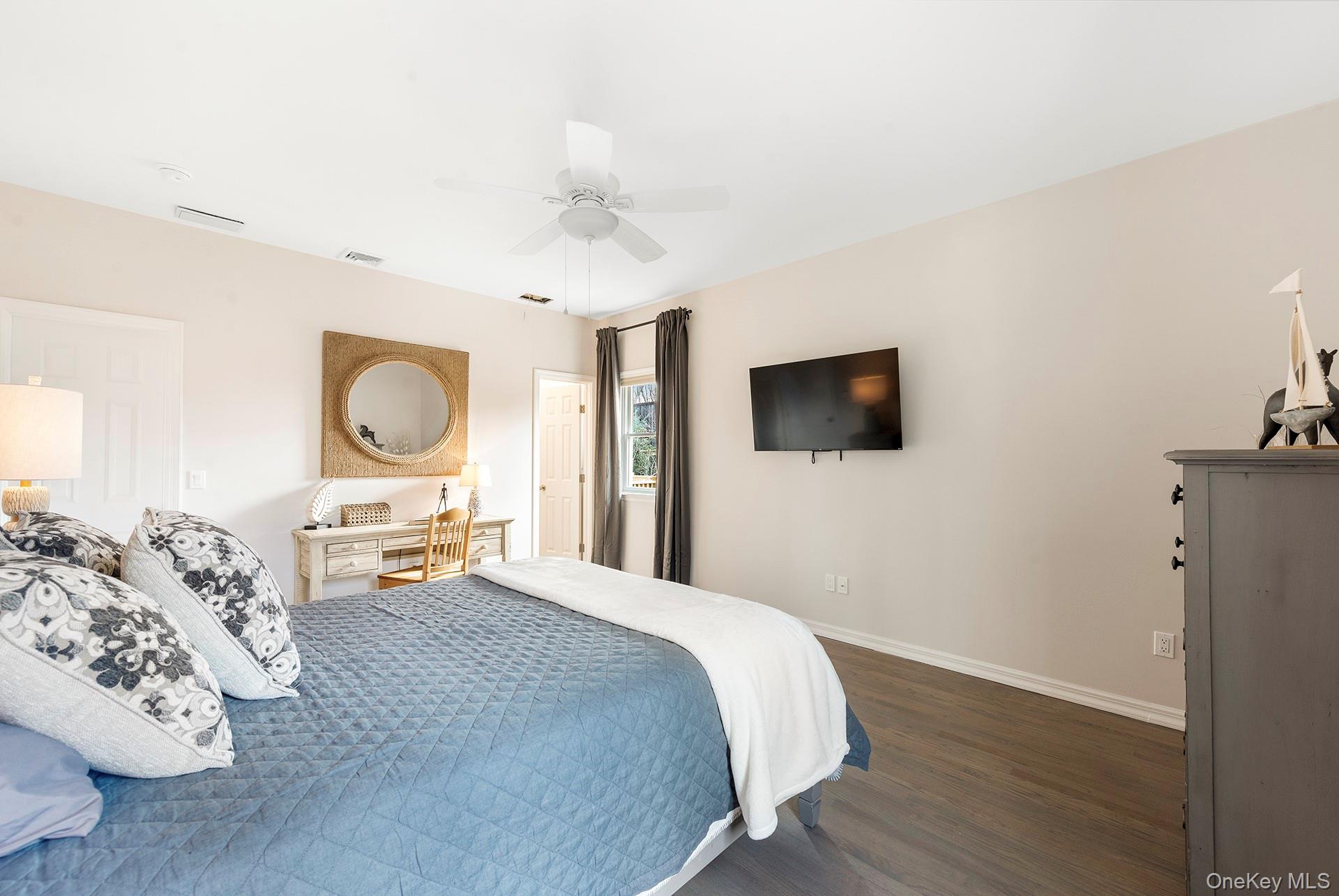 10 7th Street Property Photo 15