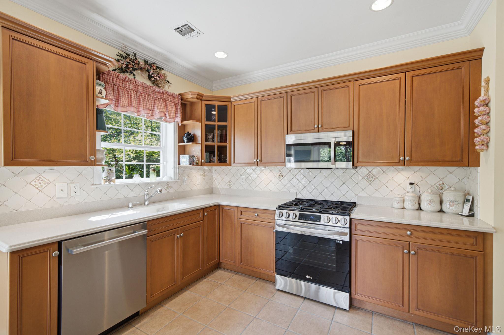 5 Green Ash Street Property Photo 18