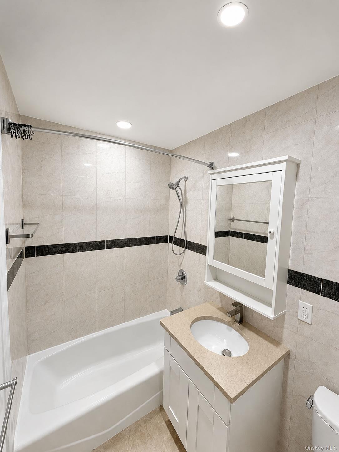 3749 81st Street 7d Property Photo 15