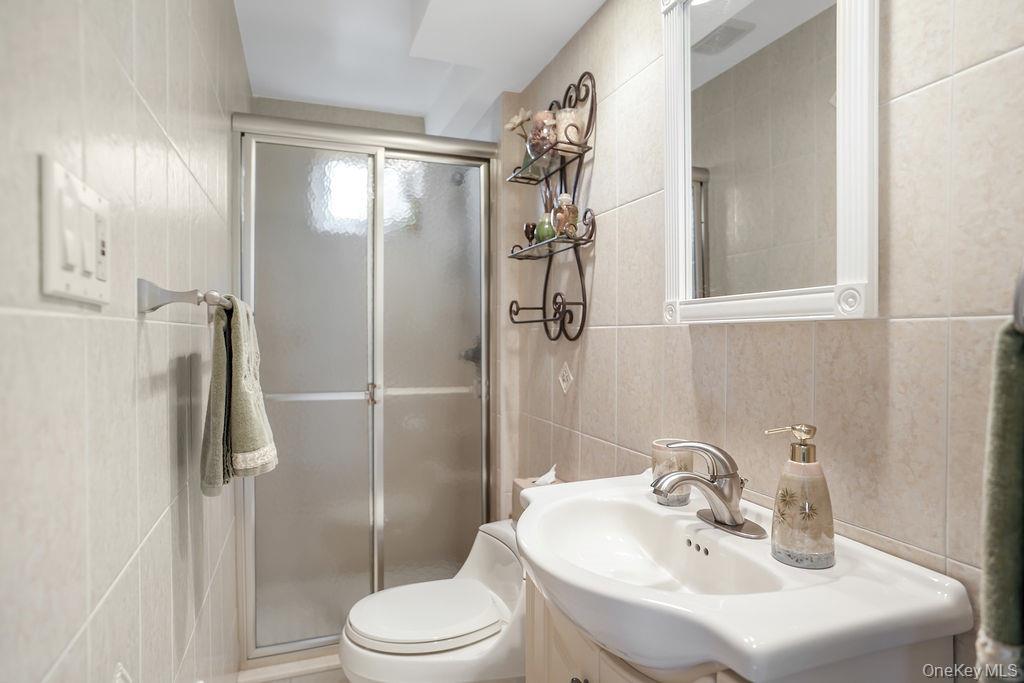 135 Southern Parkway Property Photo 12