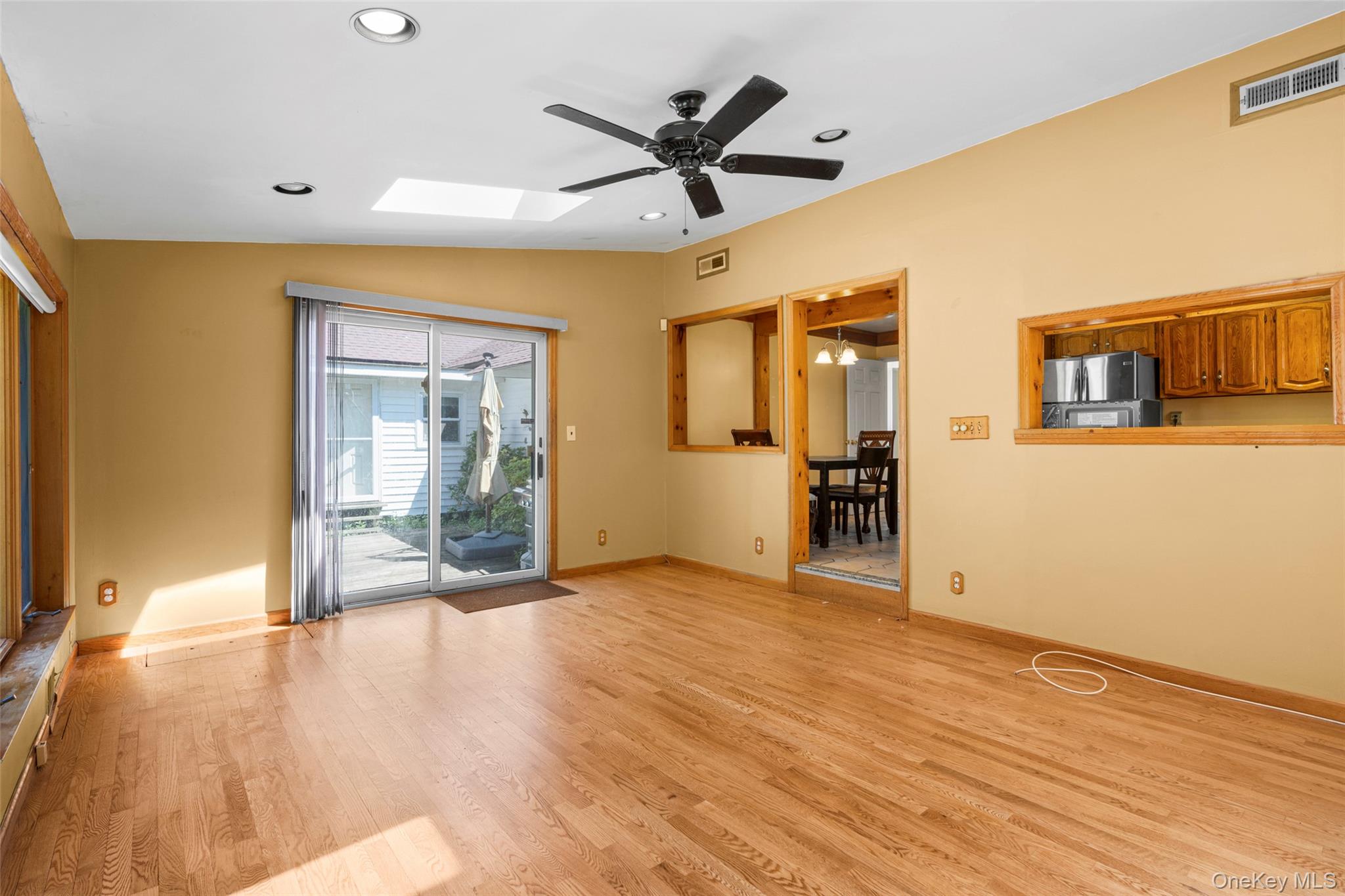 208 Woodhampton Drive Property Photo 12