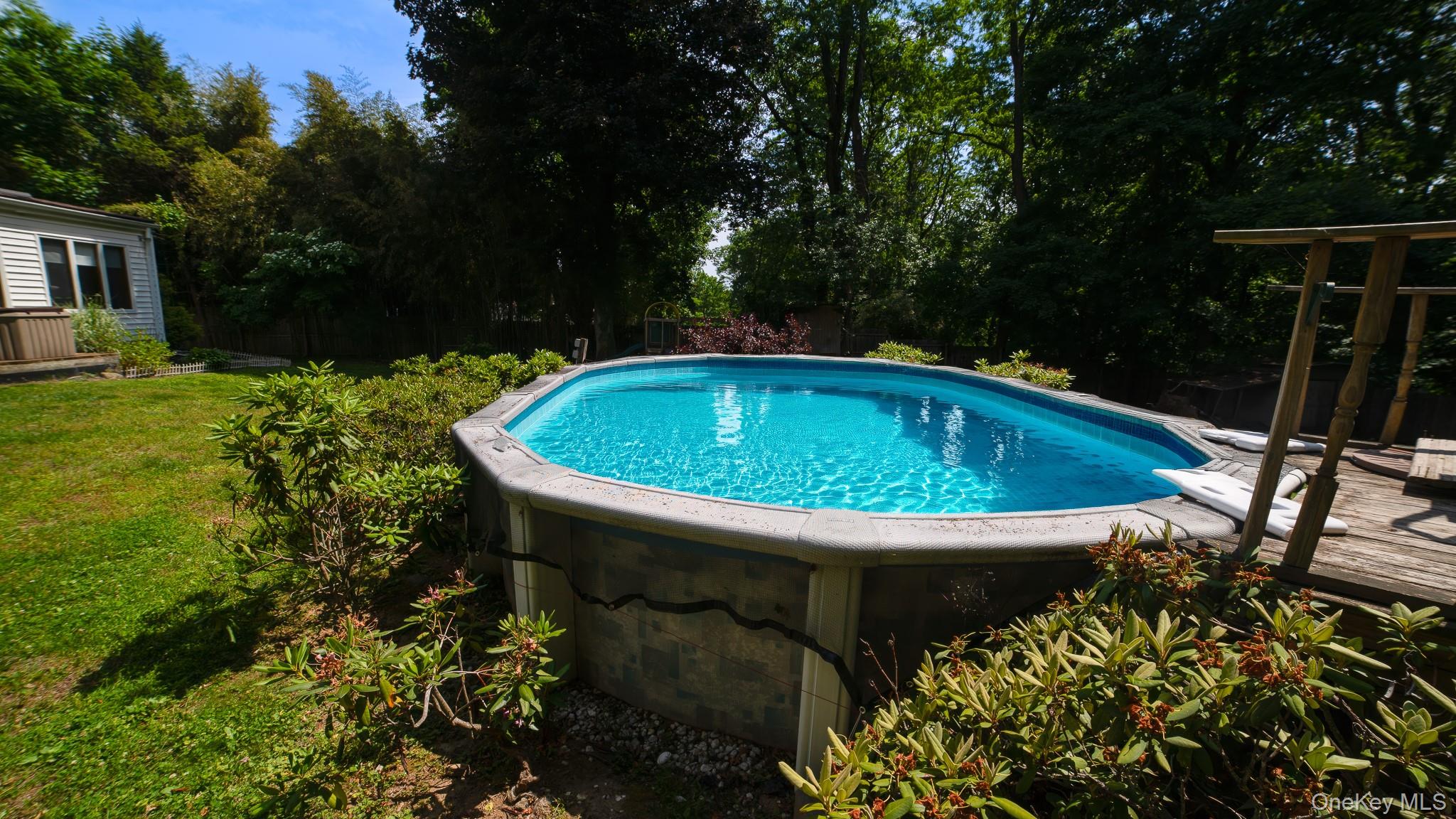 208 Woodhampton Drive Property Photo 34