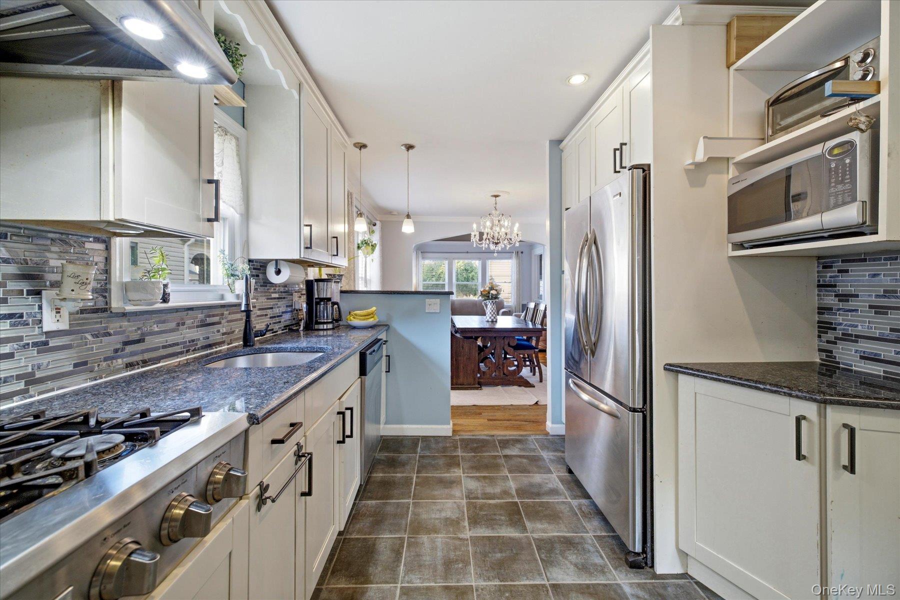 43 Devon Street Property Photo 3