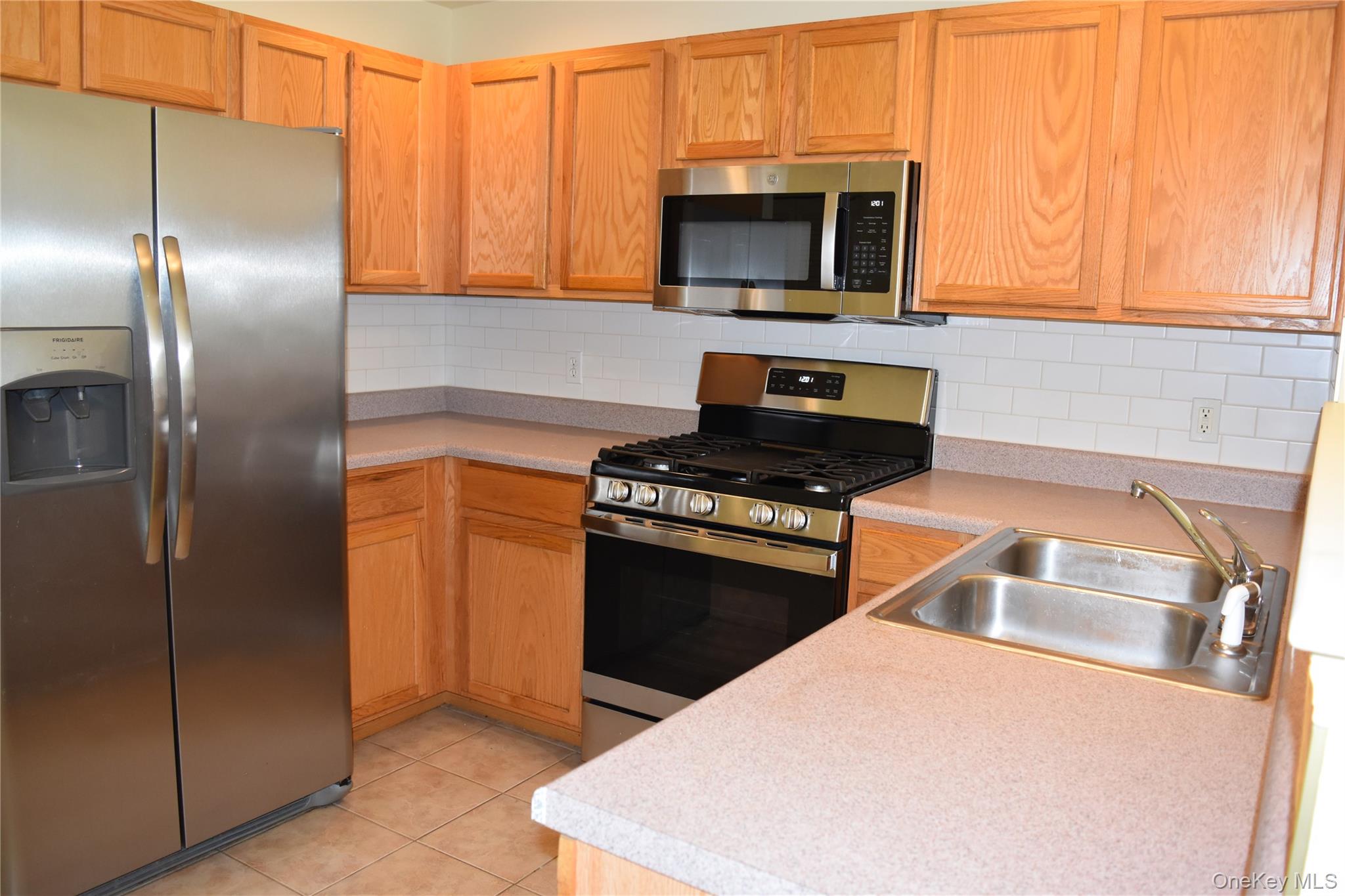 1165 Maggie Road 7-12 Property Photo 5