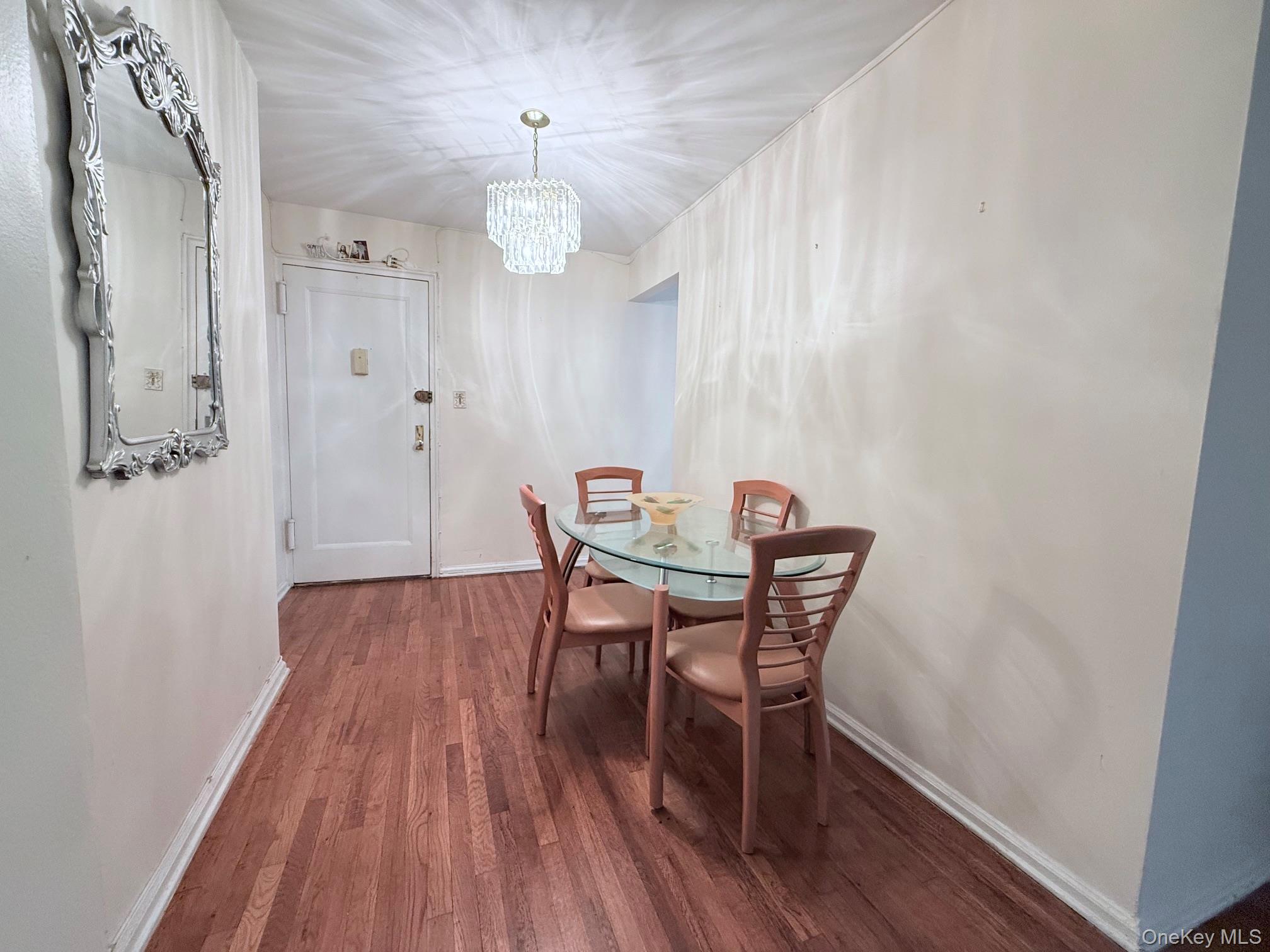 83-20 98 Street 5j Property Photo 6