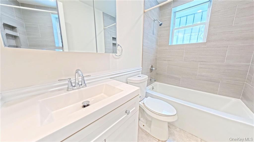 2076 Coyle Street Property Photo 9