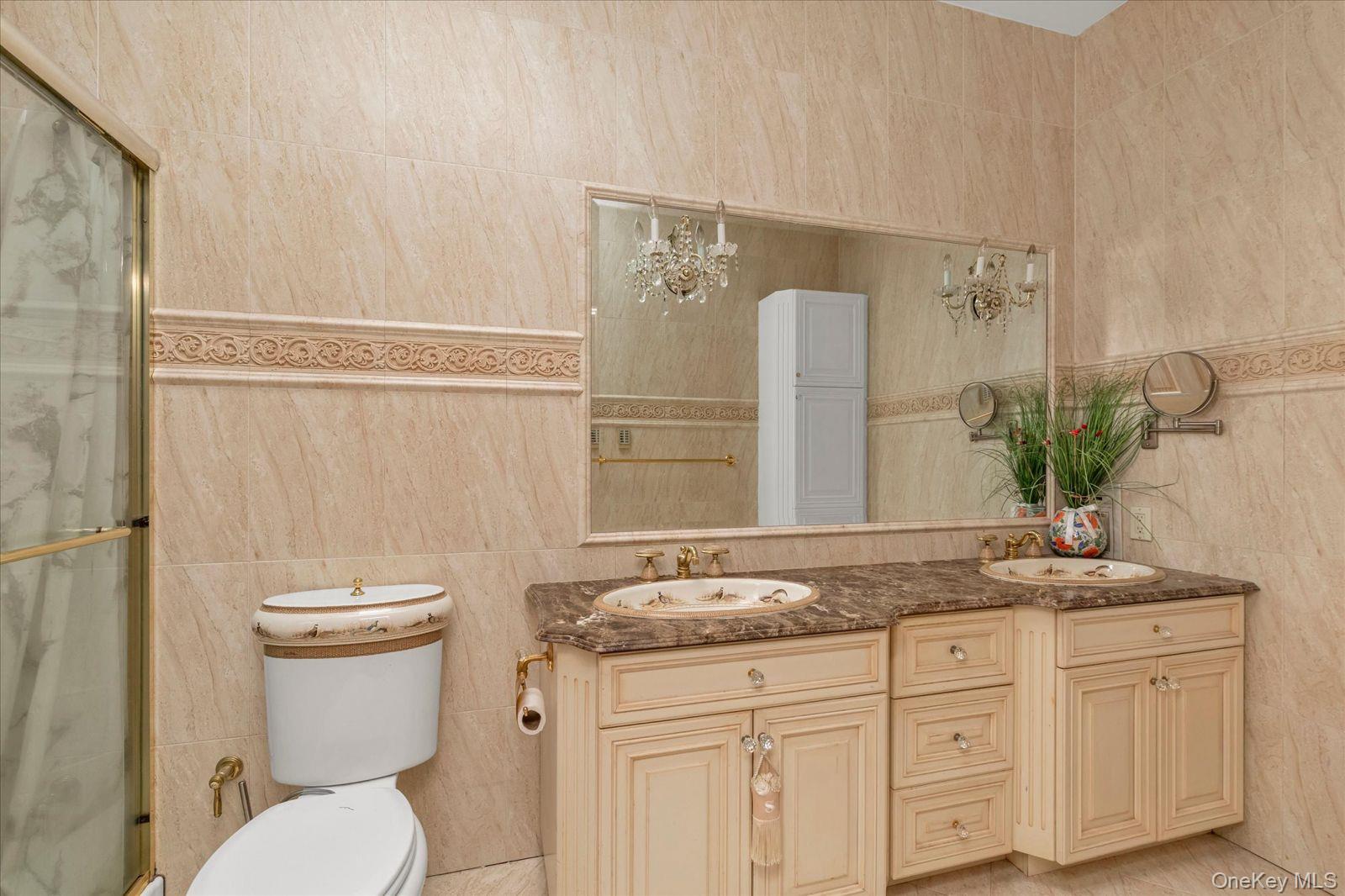2489 Aron Drive Property Photo 8