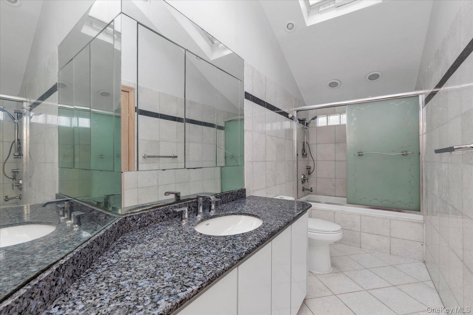 2489 Aron Drive Property Photo 11