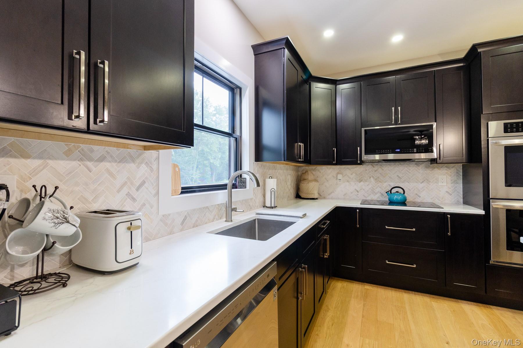 843 S Plank Road Property Photo 8