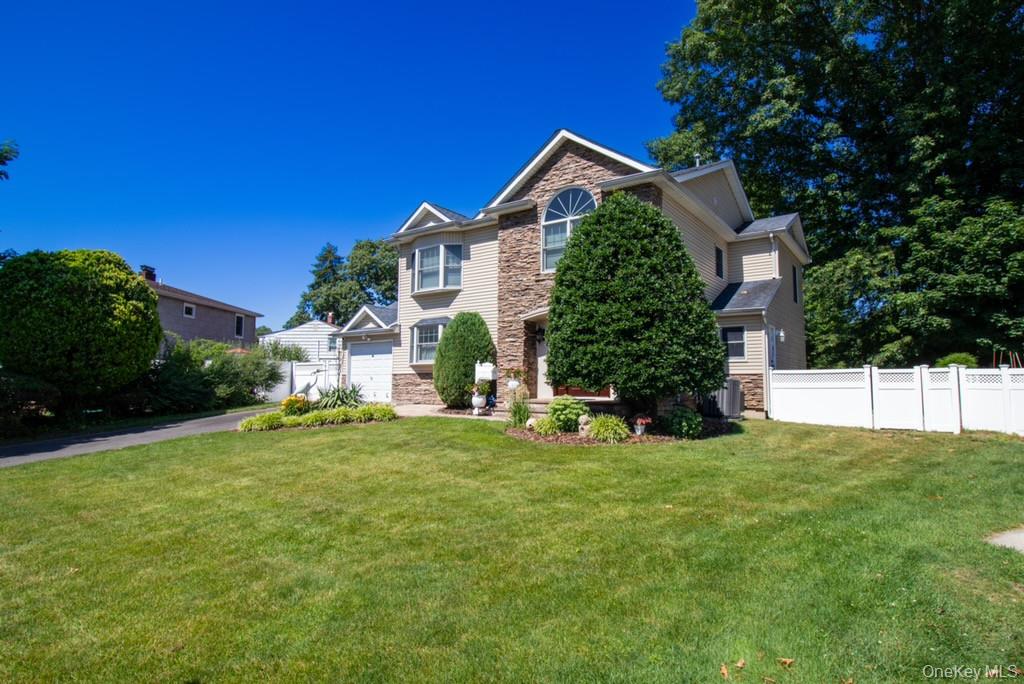 5 Hickory Lane Property Photo 2