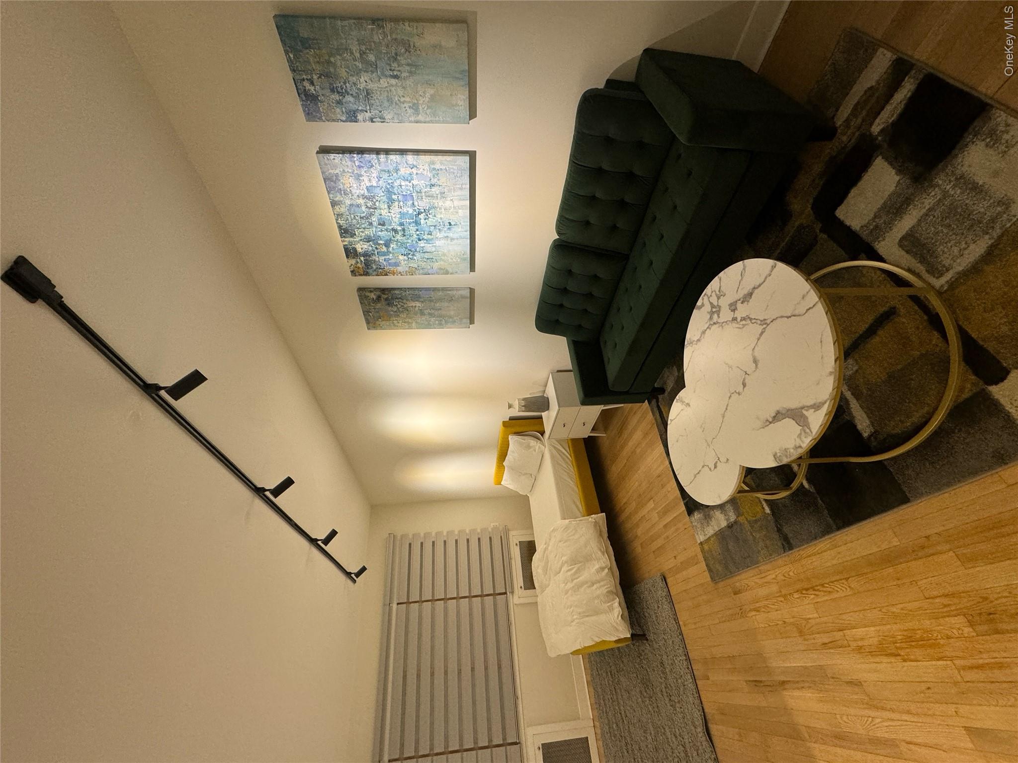 43 W 54th Street Property Photo 12