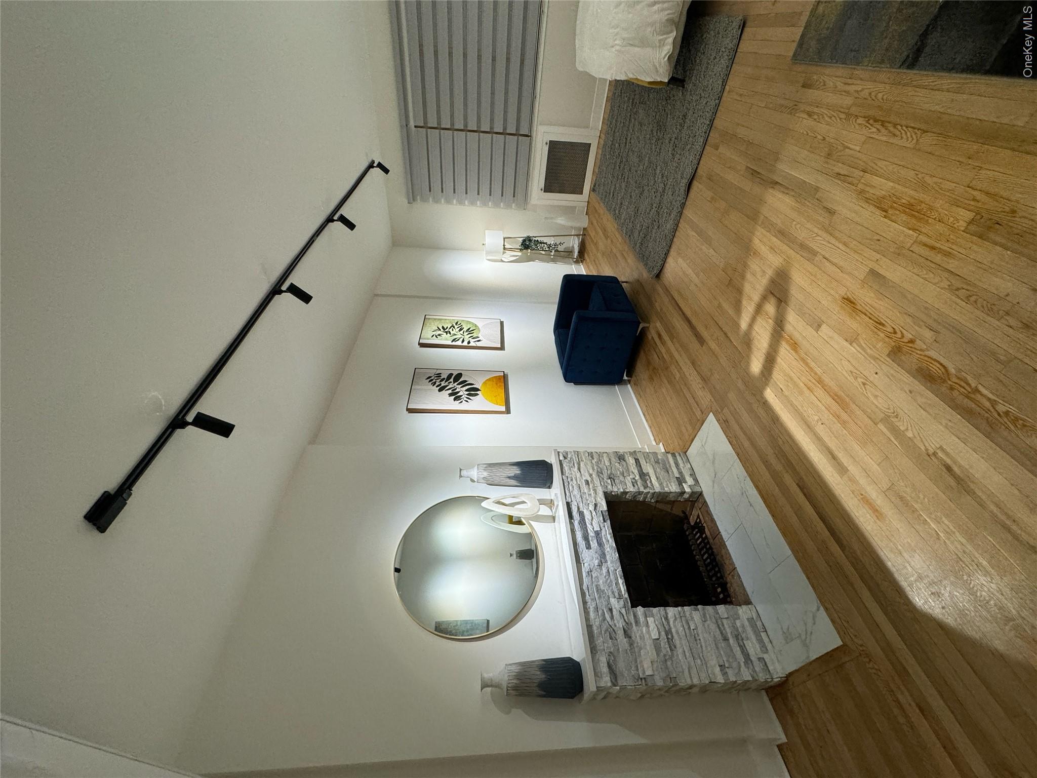 43 W 54th Street Property Photo 13