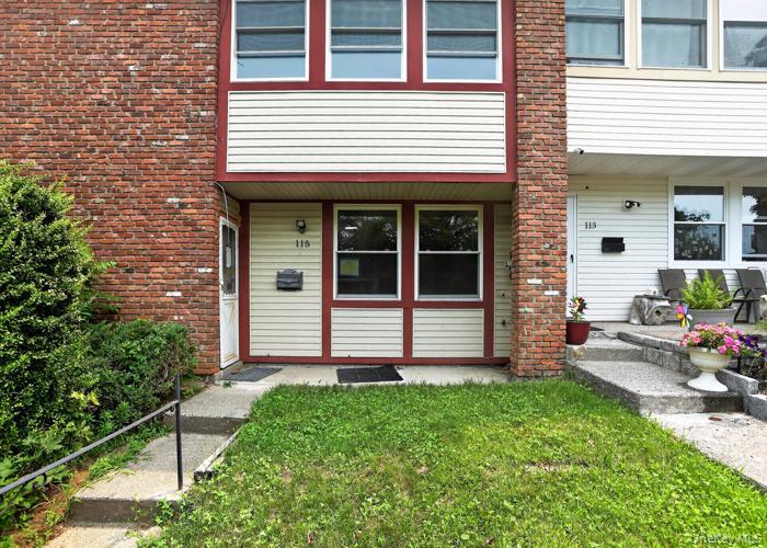 115 Rolling Way Property Photo 1