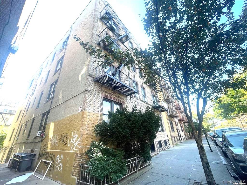 9926 41st Avenue Property Photo 1
