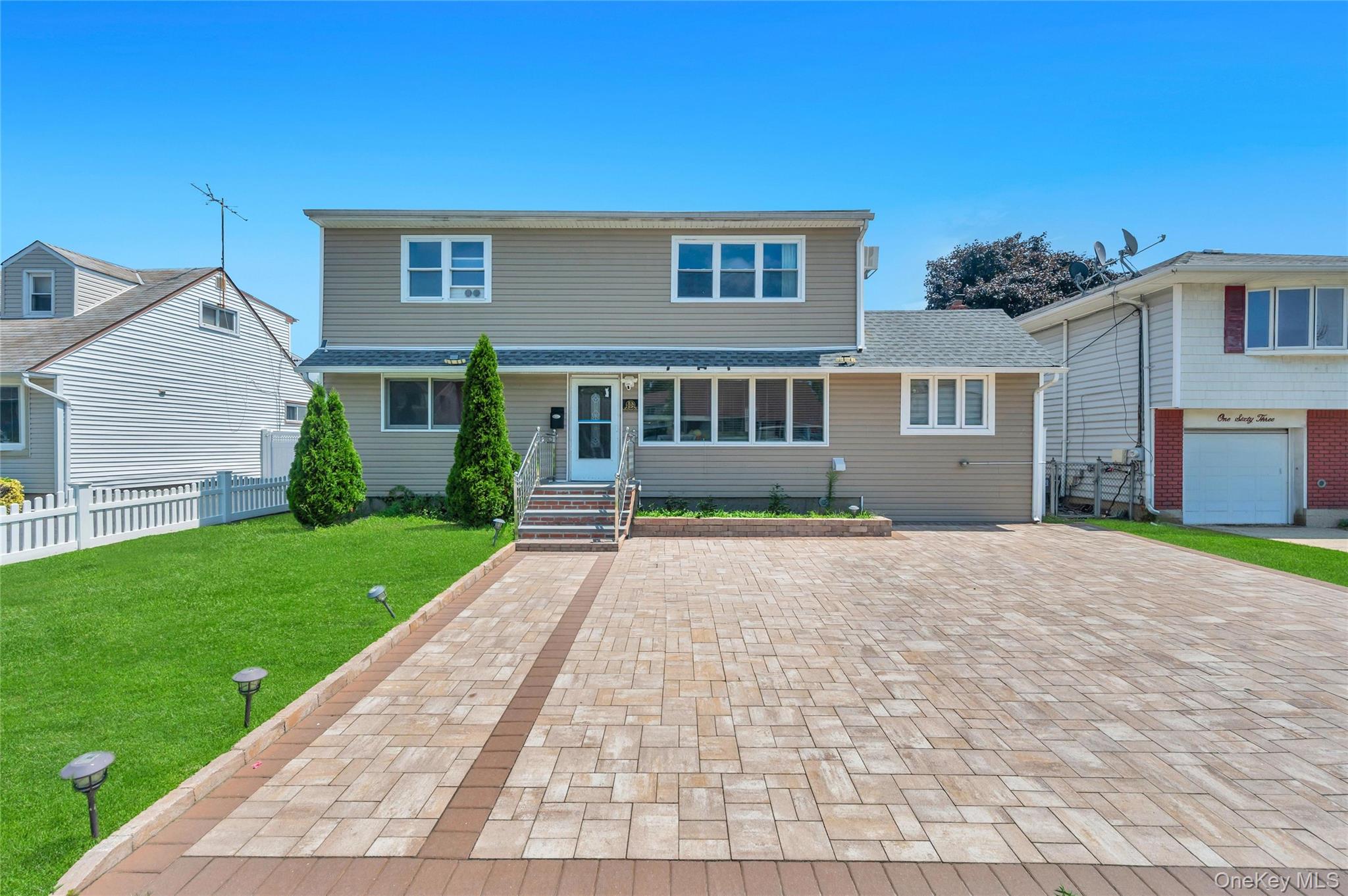 165 Wilfred Boulevard Property Photo 1