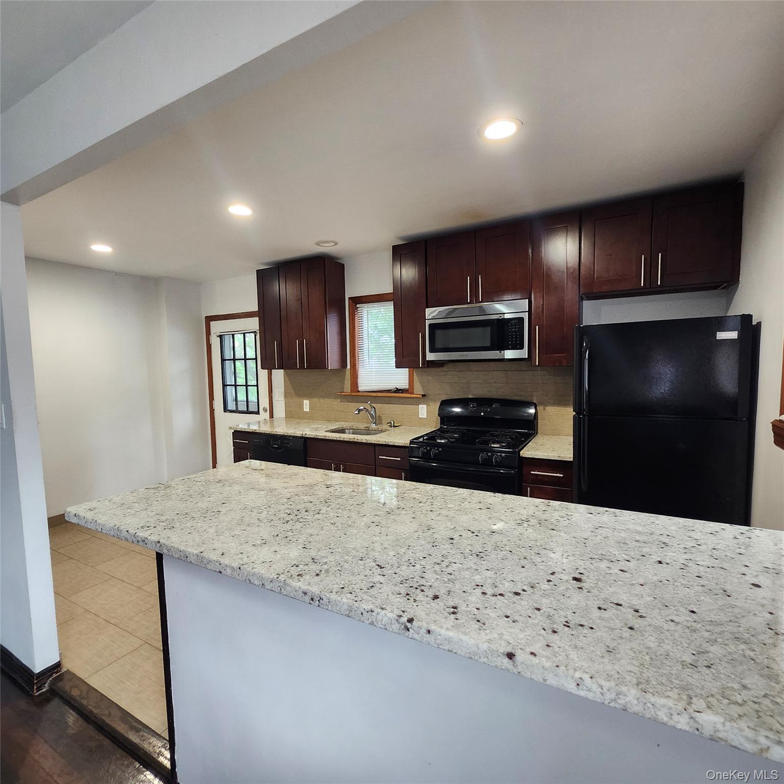 34 Parkside Drive Property Photo 7