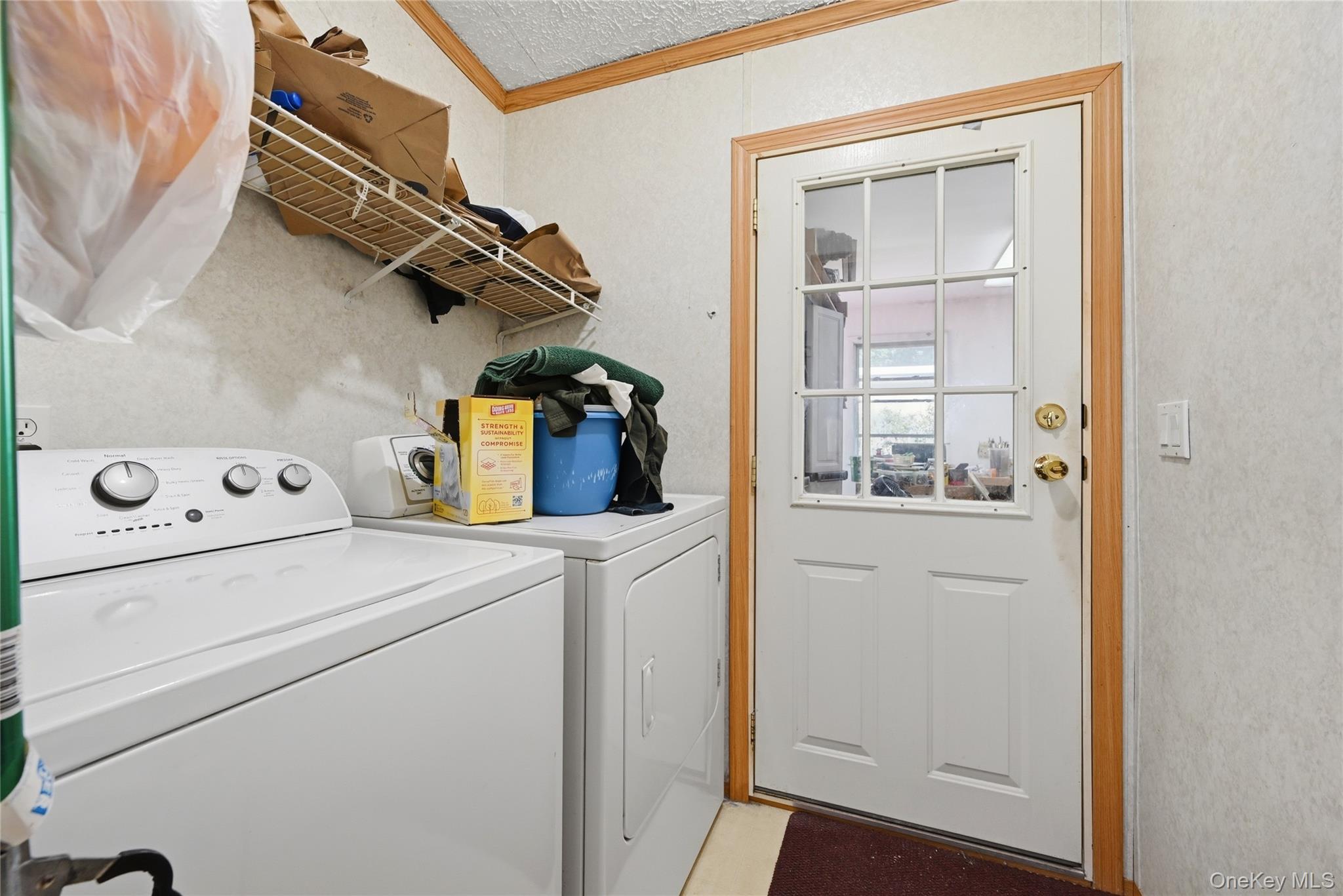 658-a11 Sound Avenue Property Photo 16