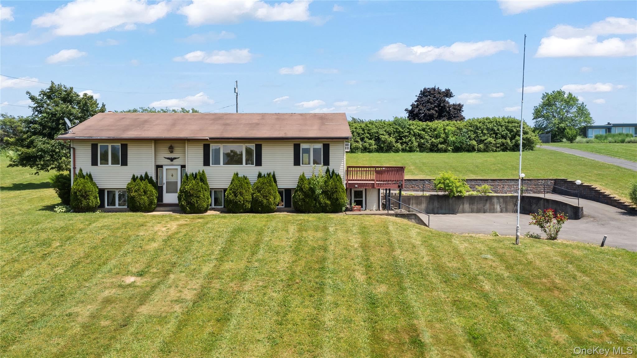 126 Hover Avenue Property Photo 2