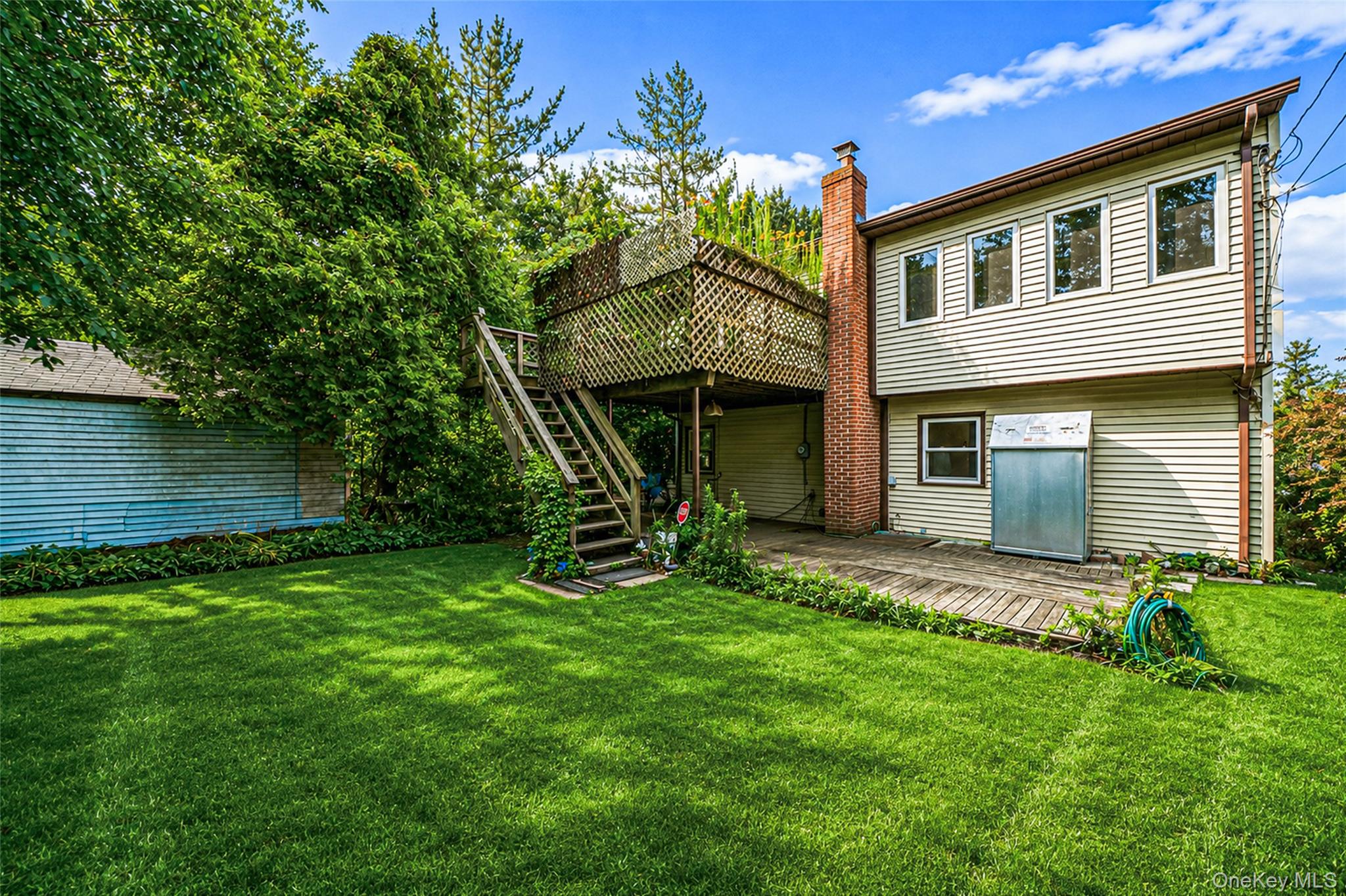 2439 2nd Street Property Photo 5