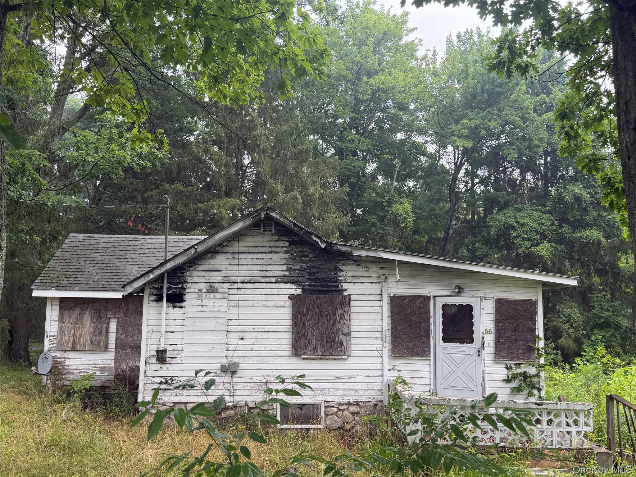 66 Arbutus Trail Property Photo 1