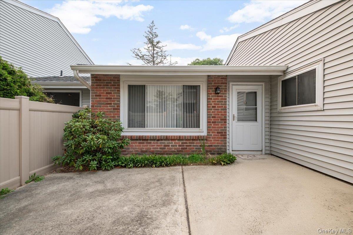 221 Springmeadow Drive J Property Photo 2
