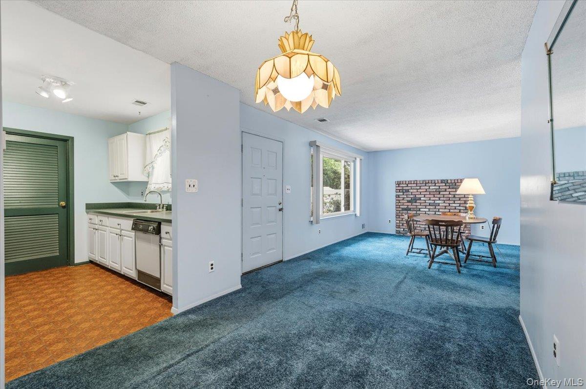 221 Springmeadow Drive J Property Photo 6