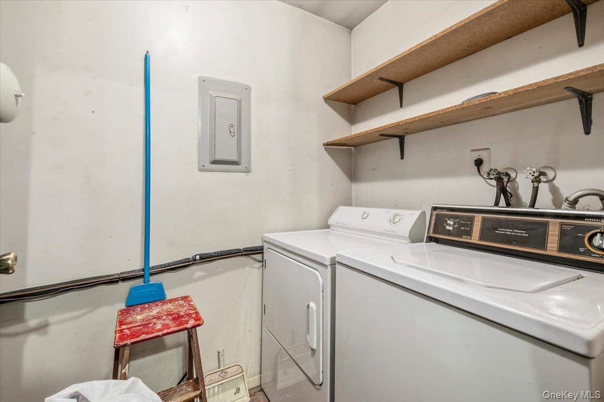 221 Springmeadow Drive J Property Photo 7
