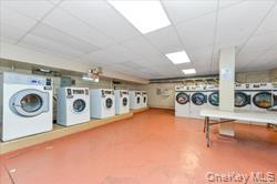 83-44 Lefferts Blvd 6m Property Photo 14