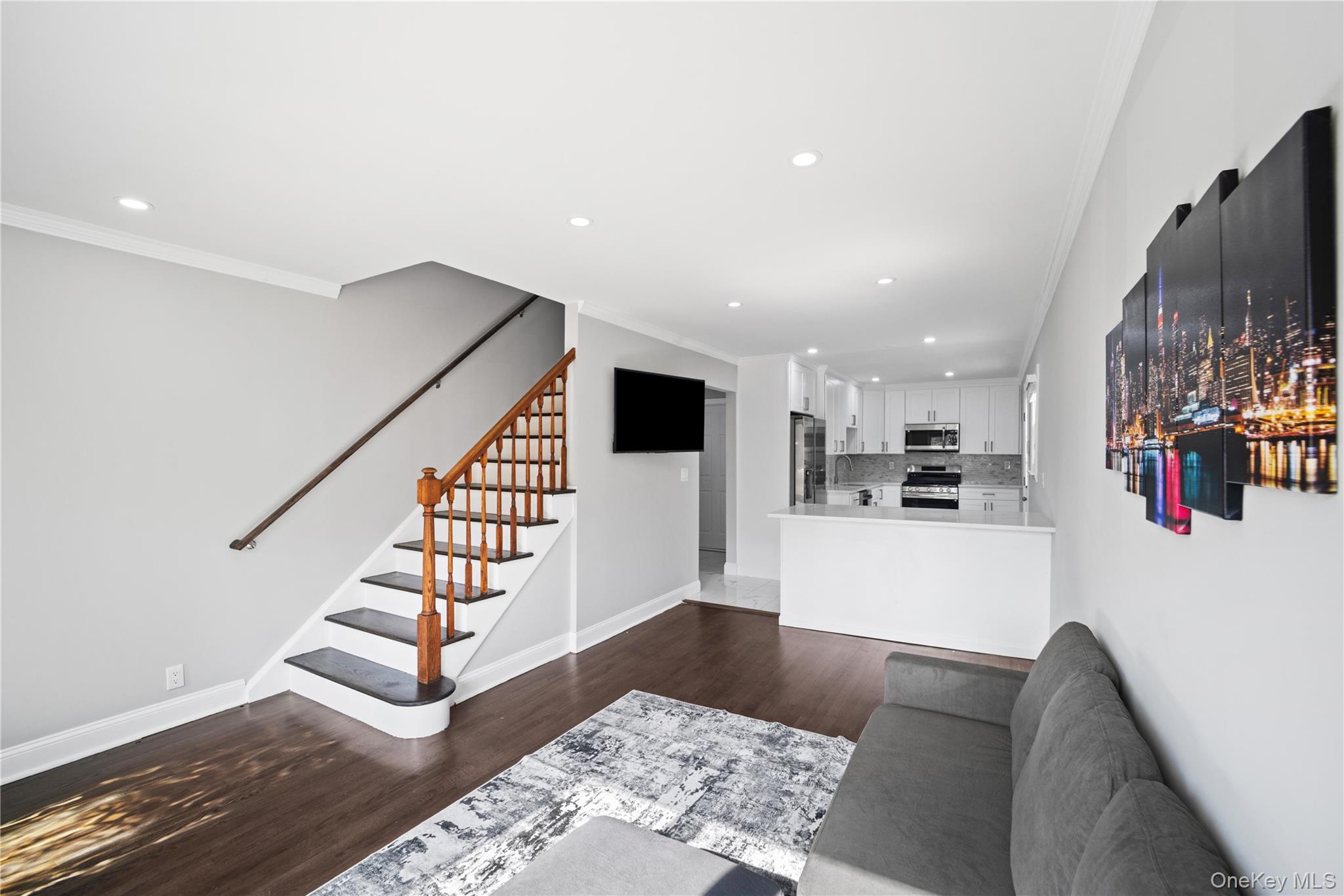 56 Independence Street Property Photo 3
