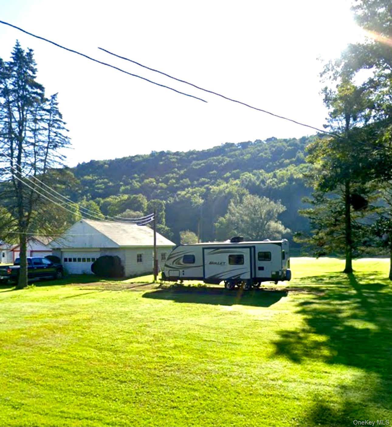 5089 State Route 52 Property Photo 3