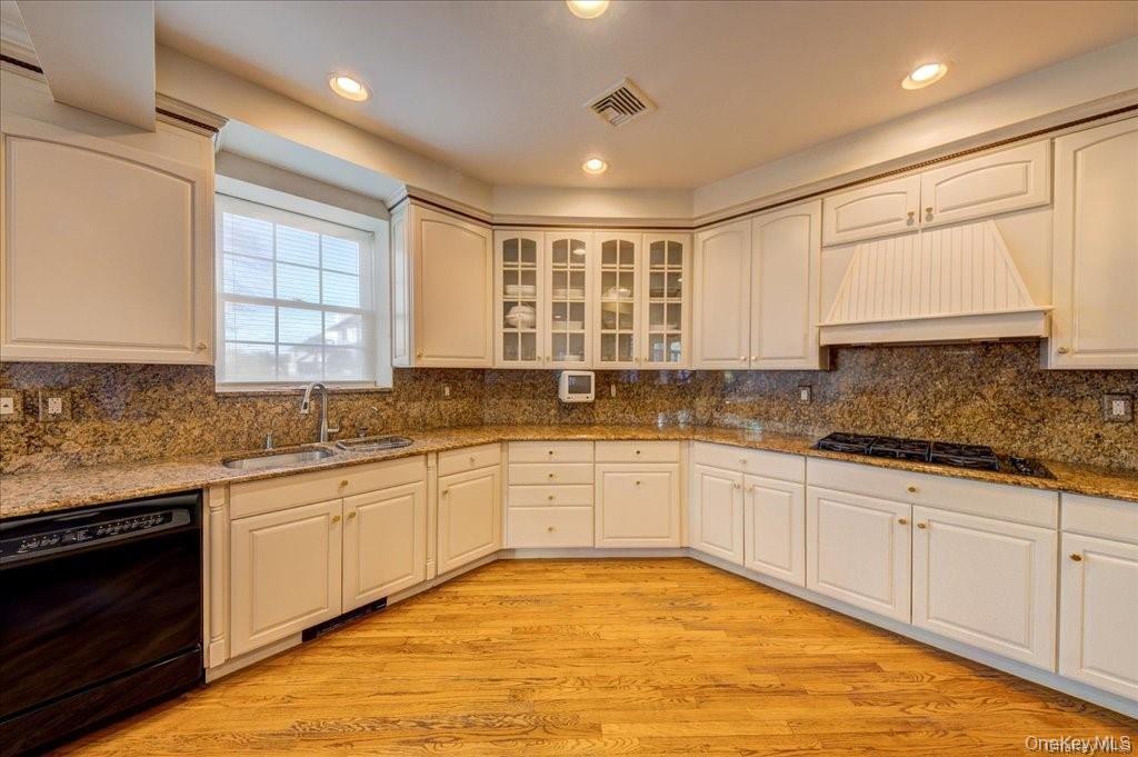 3 Bristol Drive Property Photo 14