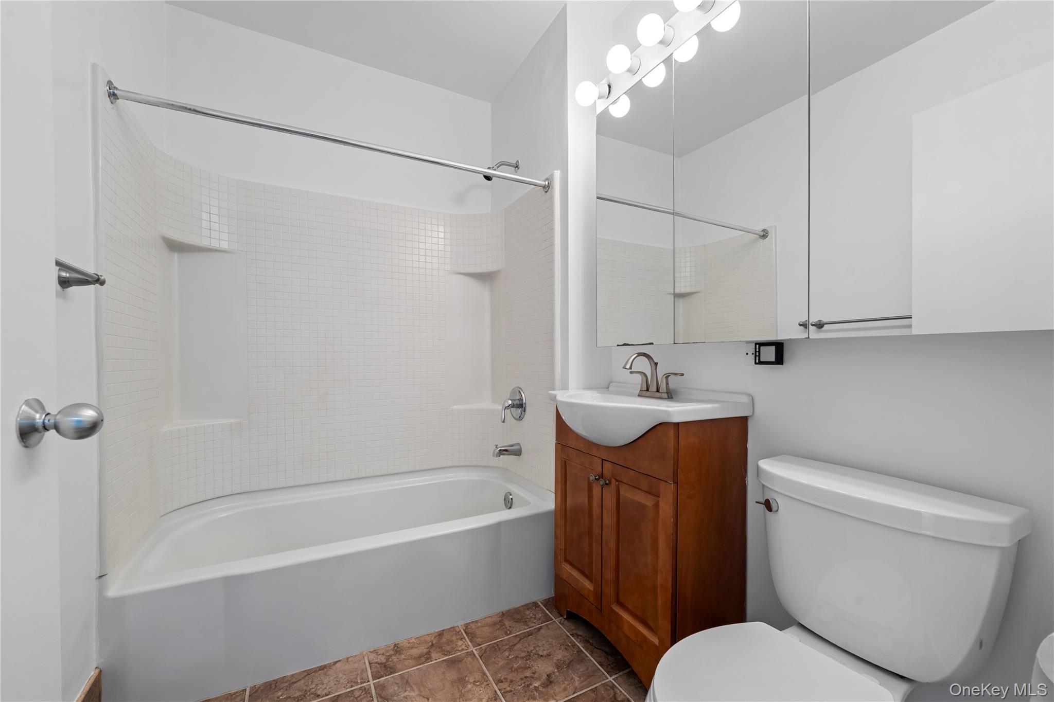 4-74 48th Avenue 9n Property Photo 14