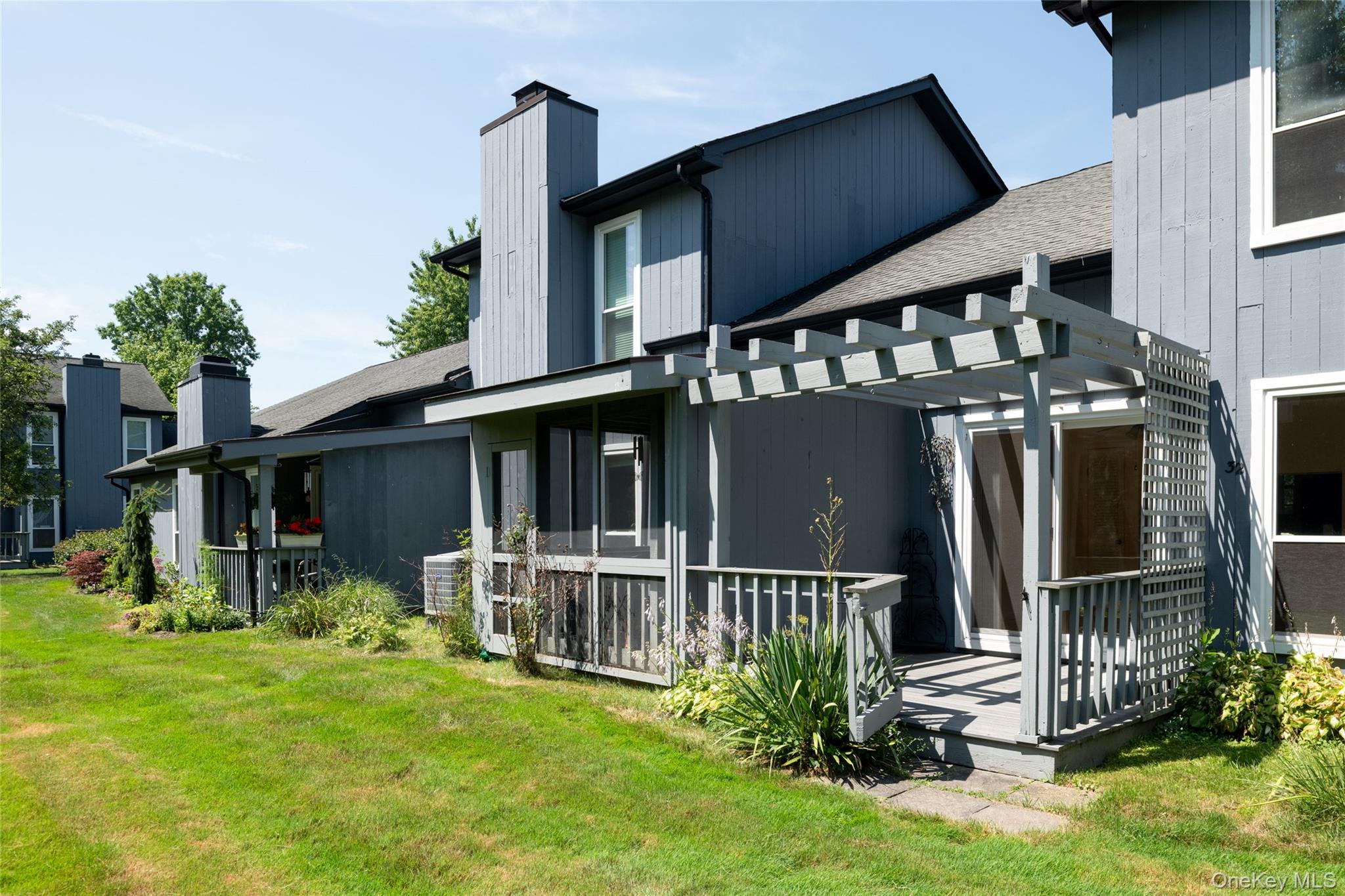 32 North Loop Property Photo 9