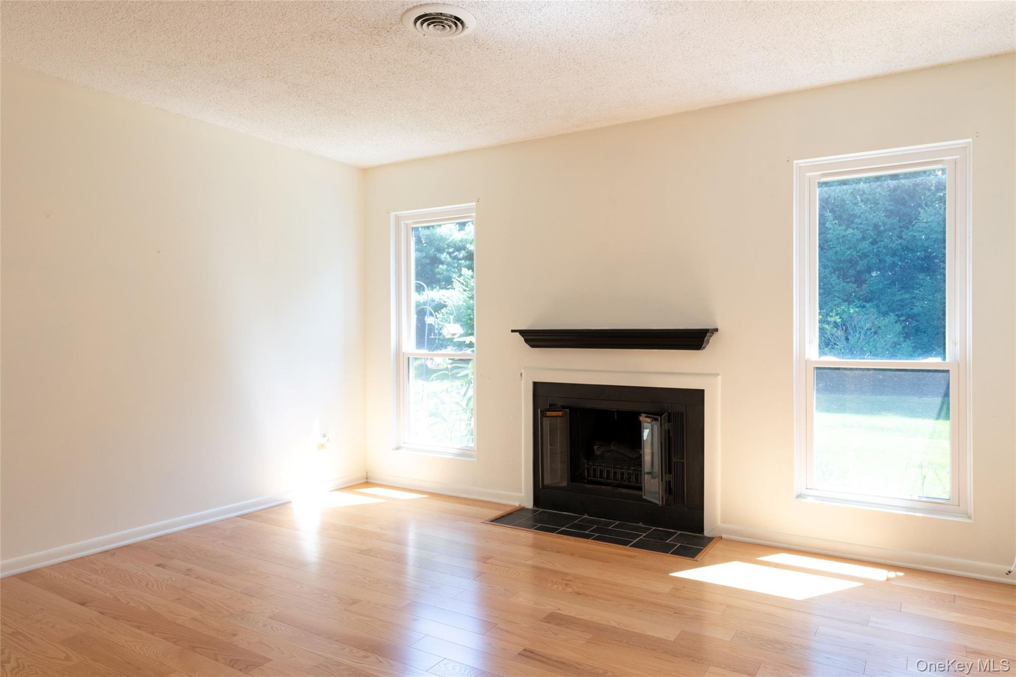 32 North Loop Property Photo 10