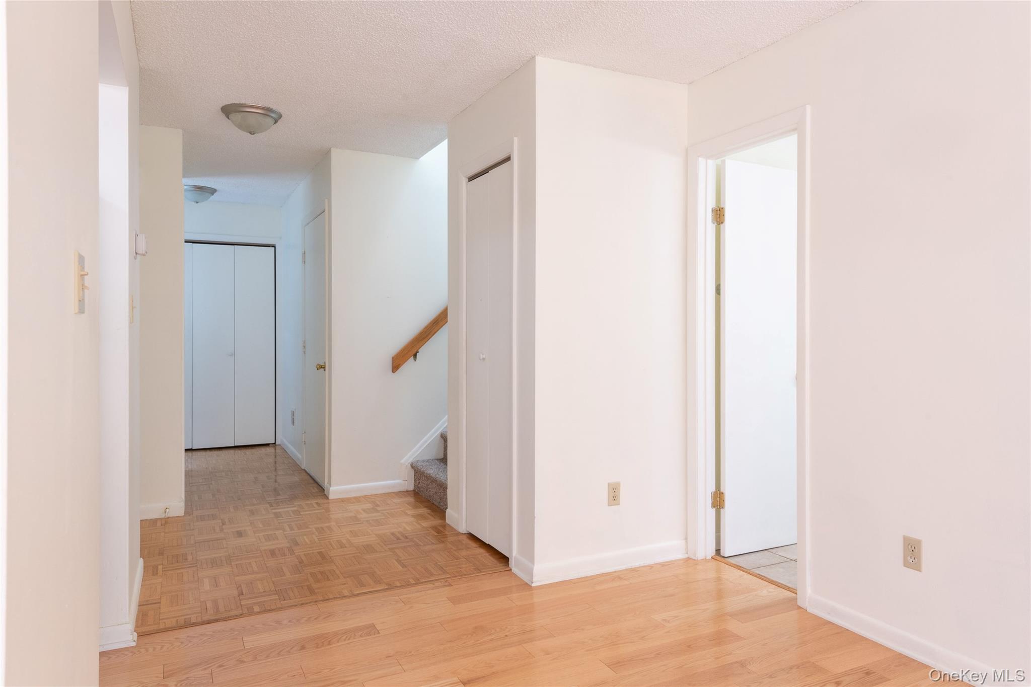 32 North Loop Property Photo 16
