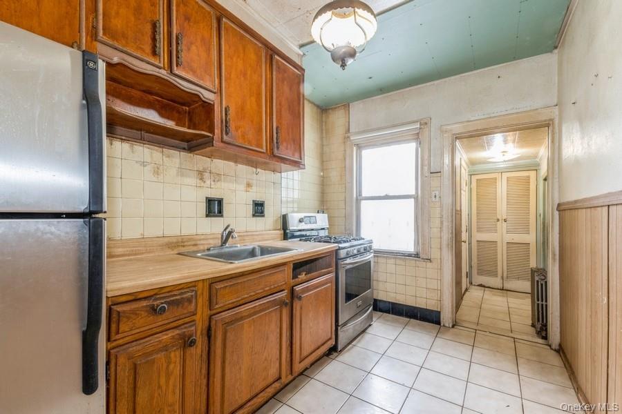 51-30 47th Street Property Photo 5