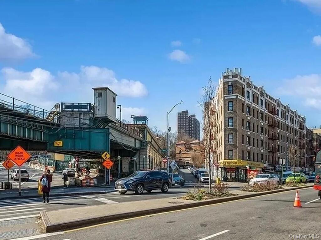 581 Academy Street Gle Property Photo 16