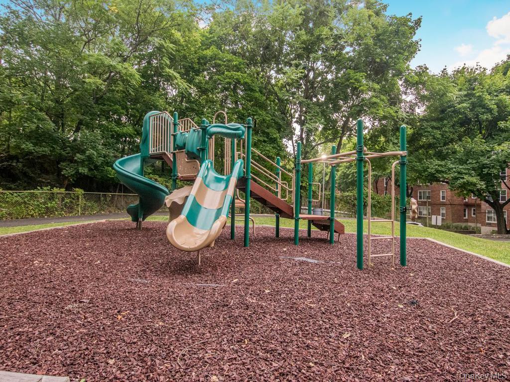 110 Dehaven Drive 120 Property Photo 16