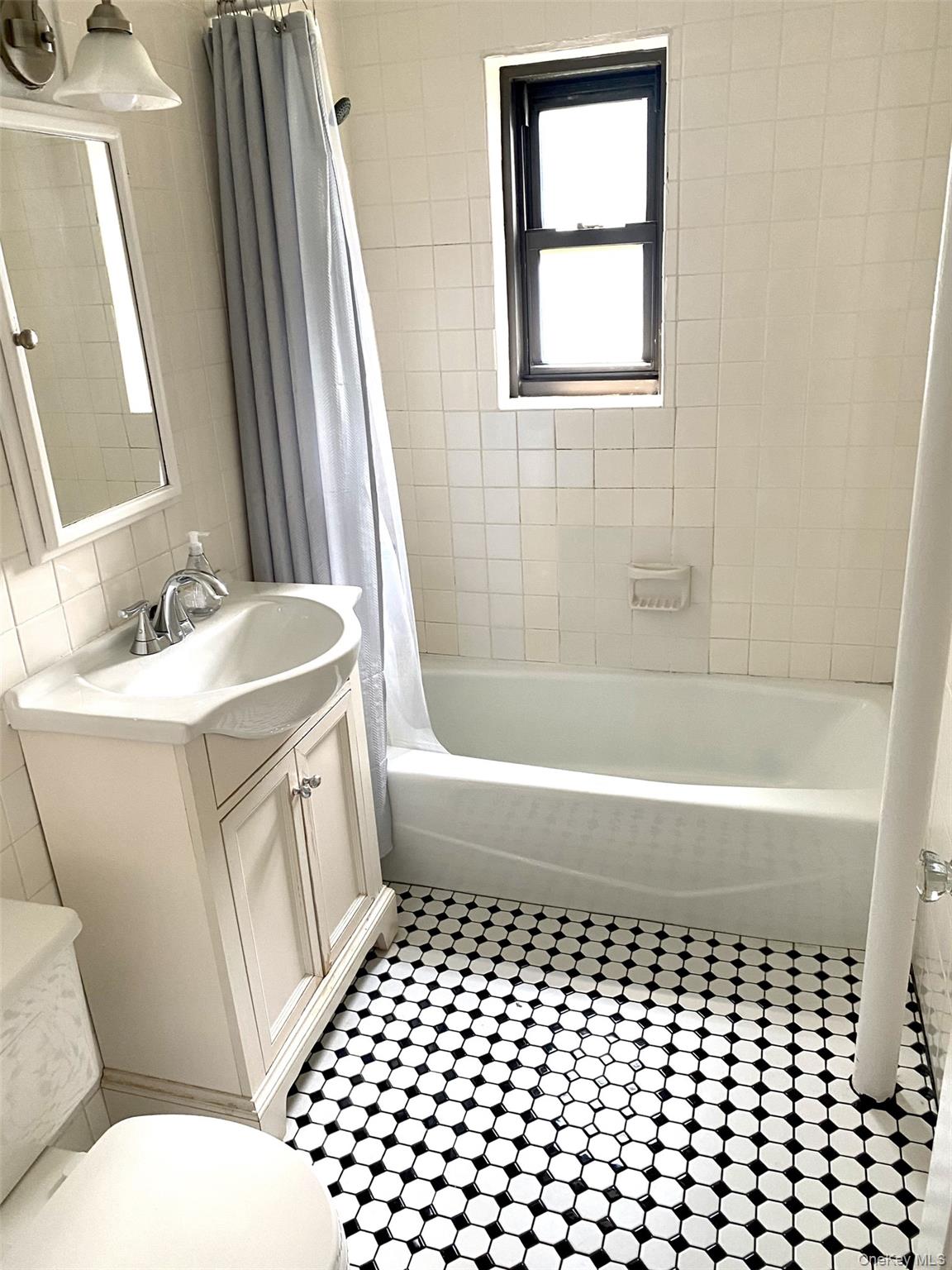 111 Sagamore Road 3c Property Photo 7